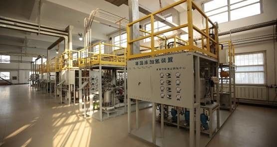 CCR Process Spherical Catalyst For PDH ≥ 350 N/Cm Crushing Strength Chemical Catalyst